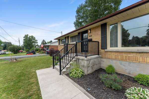 Kingston, ON K7M 5N8,465 MacClement DR