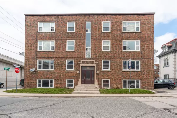 3 WEBBER AVE #1, Hamilton, ON L8N 1W4