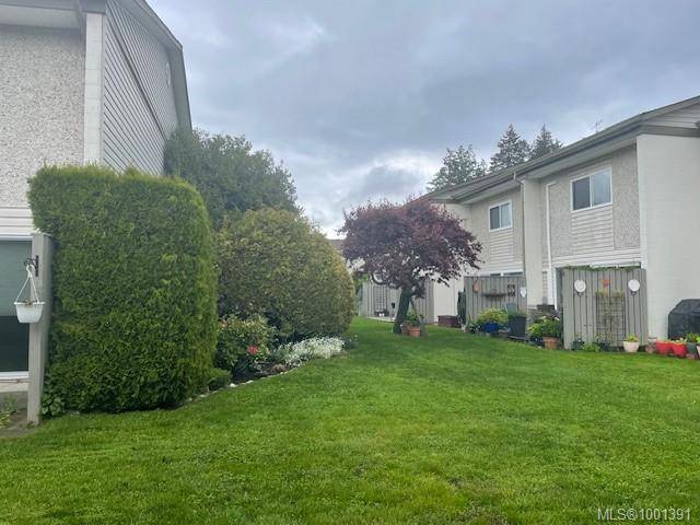 Comox, BC V9M 3H8,1537 Noel Ave #210