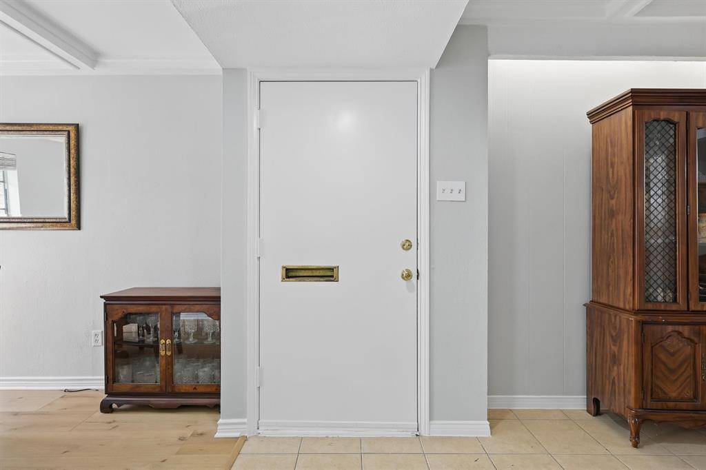 Dallas, TX 75248,5811 Copperwood Lane #1122