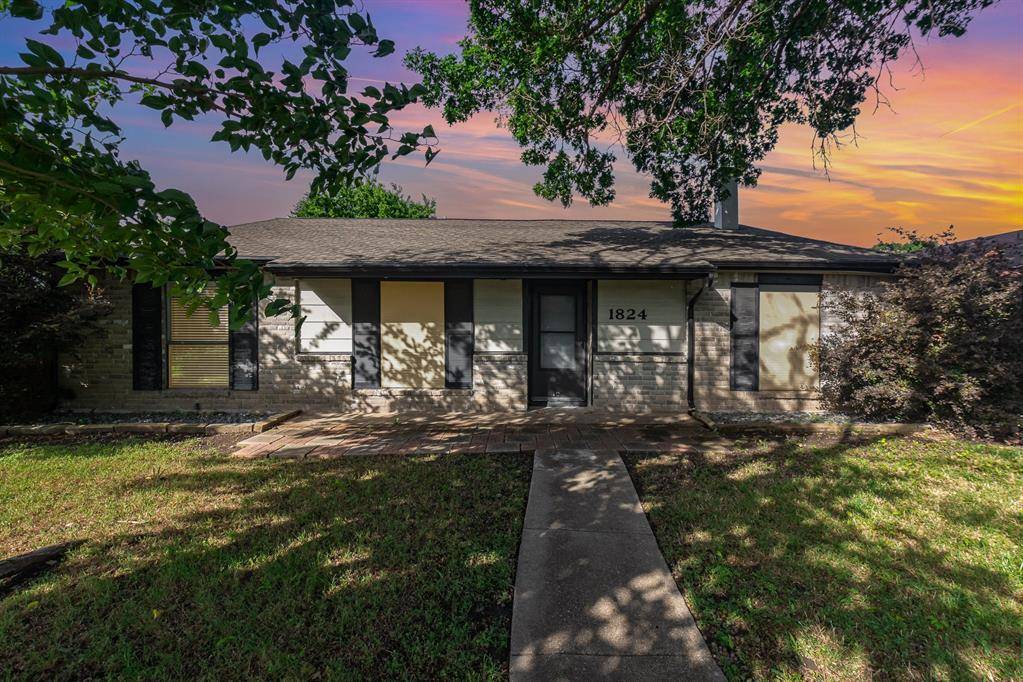 1824 Angelina Drive, Garland, TX 75040