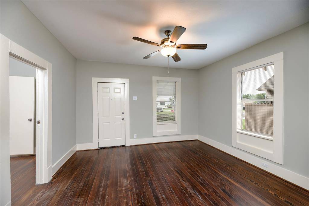 Fort Worth, TX 76104,932 E Richmond Avenue