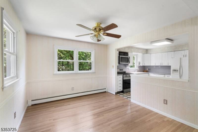 Long Hill Twp., NJ 07933,75 Morristown Rd