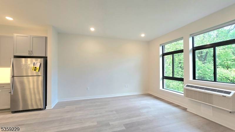 Fairfield Twp., NJ 07004,135 Fairfield Rd #202
