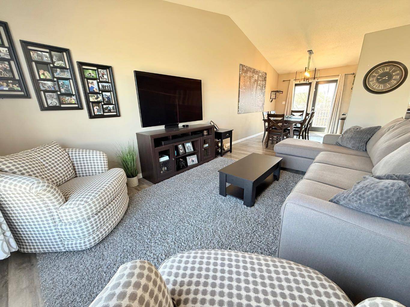 Wainwright, AB T9W 1W3,2505 11 AVE