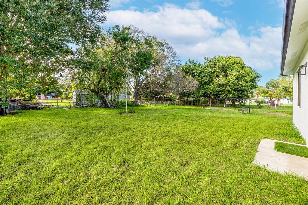 Fort Pierce, FL 34950,1605 N 23rd st