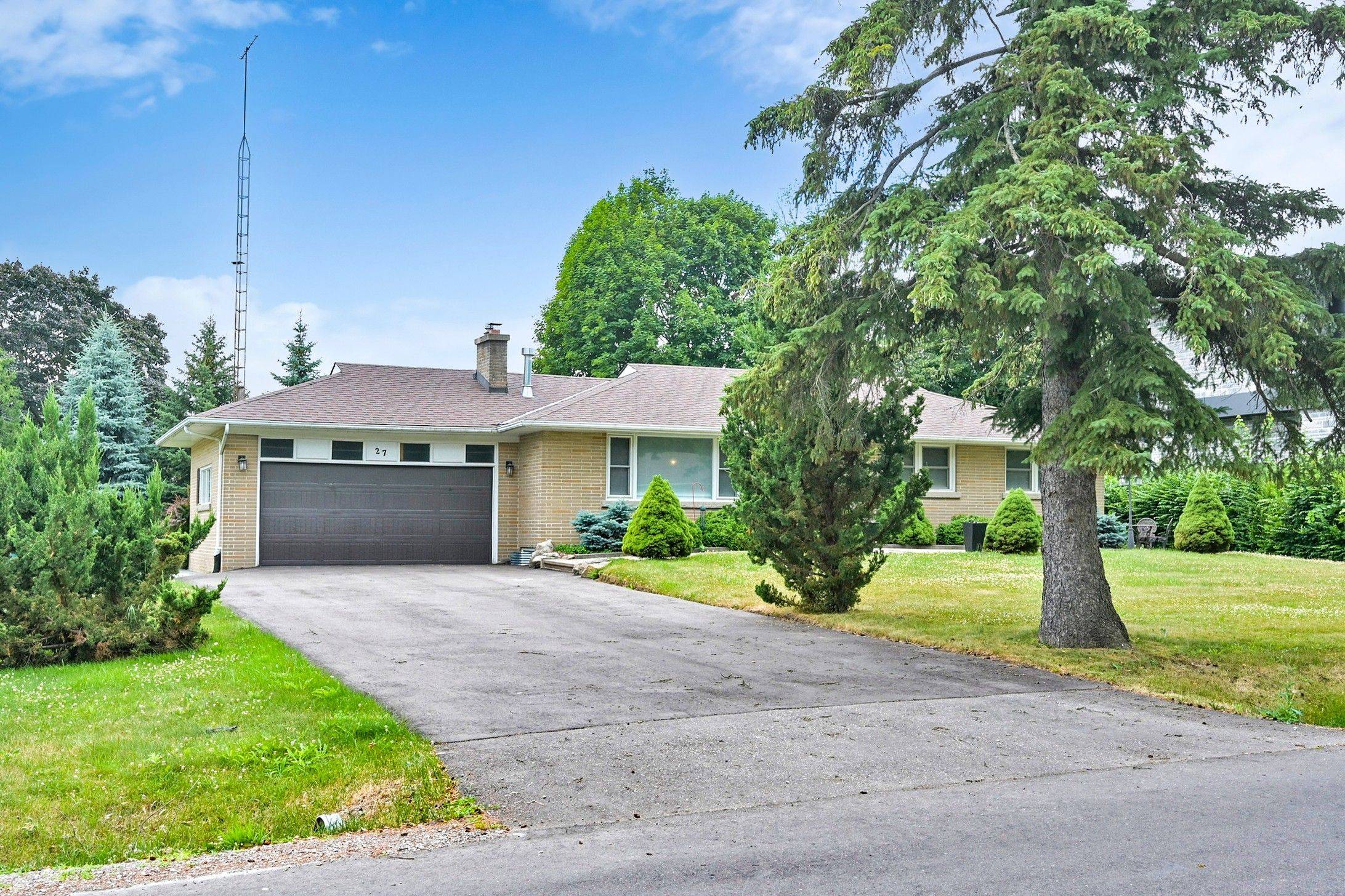 27 Naylon ST, Vaughan, ON L6A 1E8