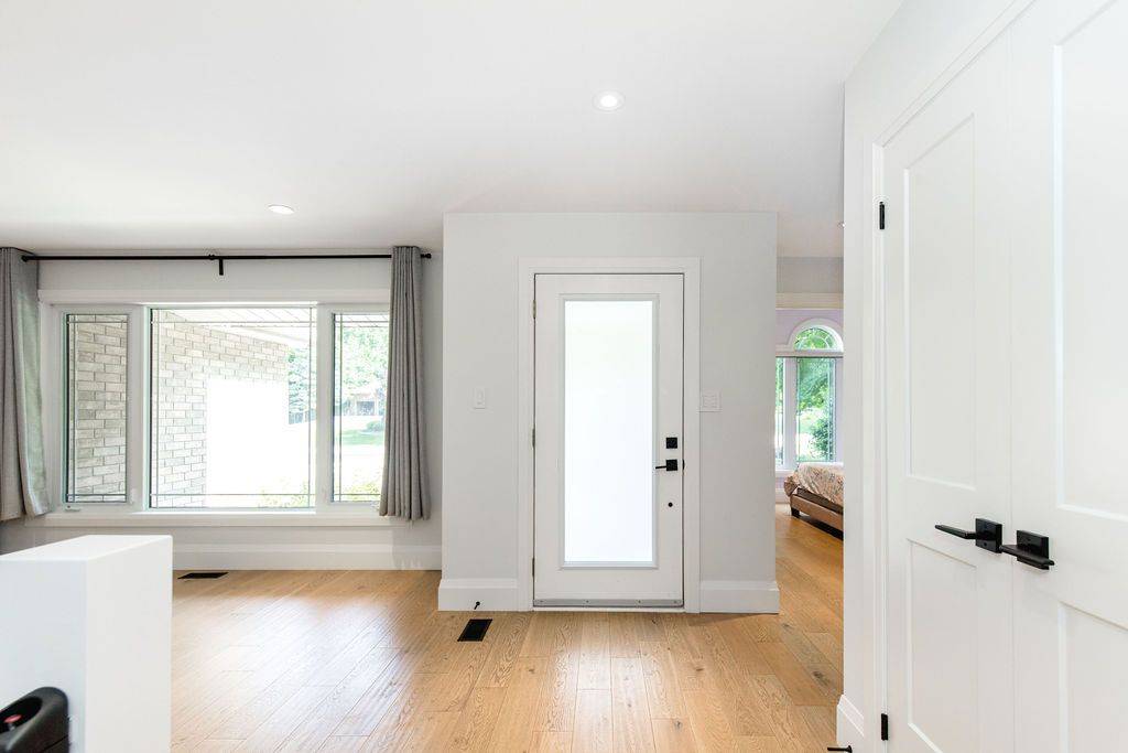 Springwater, ON L4M 6L9,37 Paddy Dunns CIR
