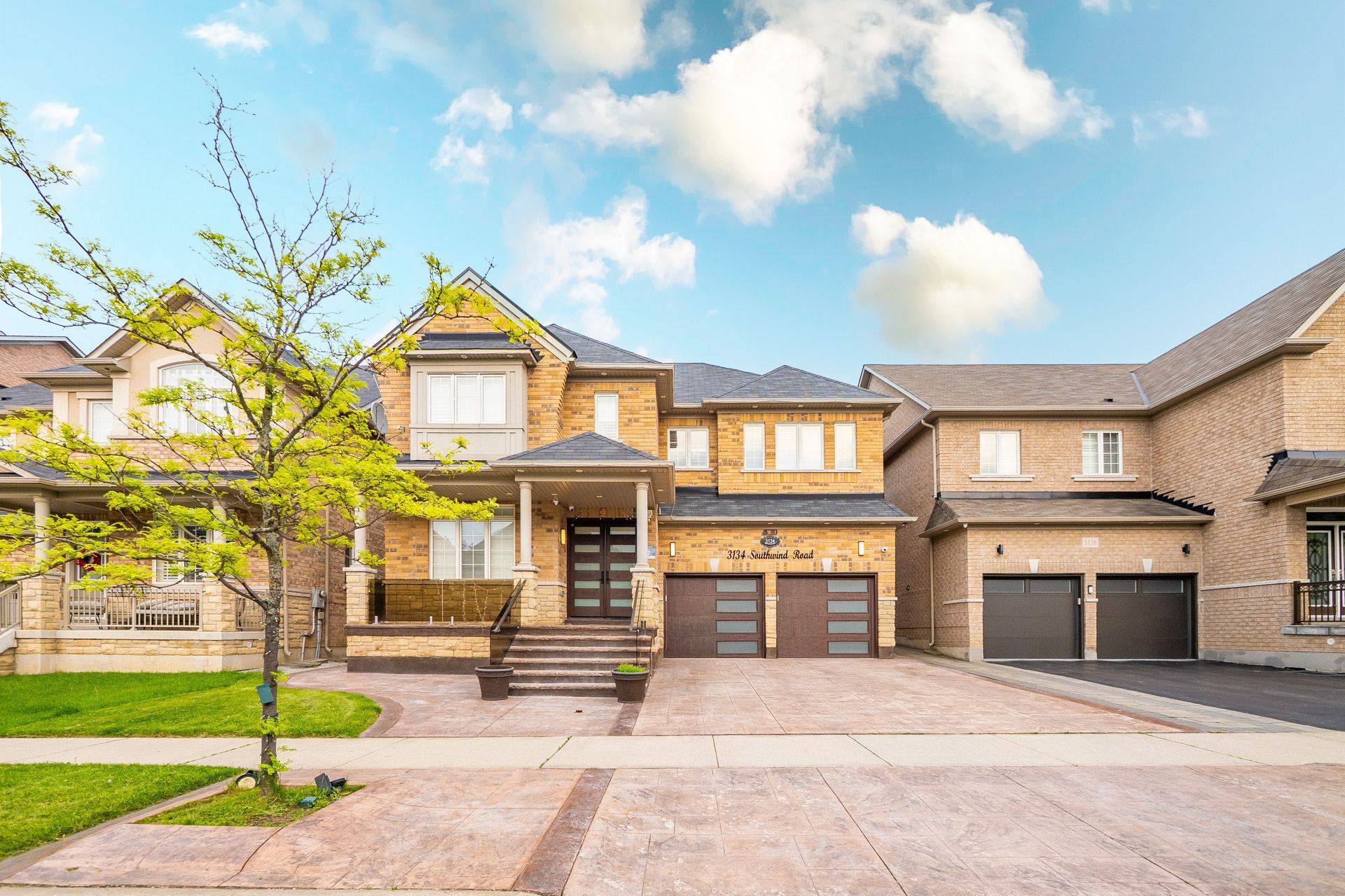 3134 Southwind RD, Mississauga, ON L5M 0M8