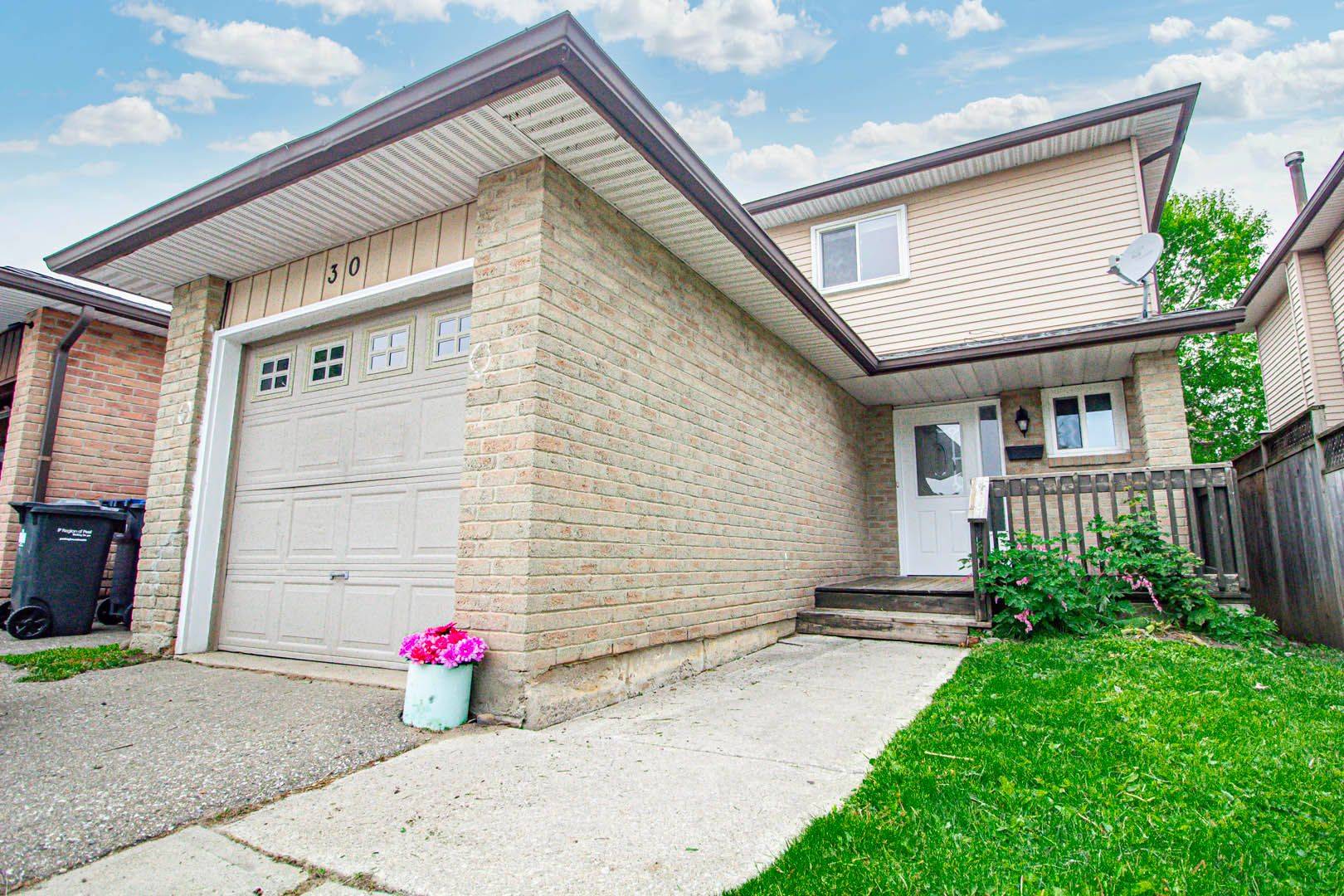 Brampton, ON L6X 2W7,30 Vodden ST W
