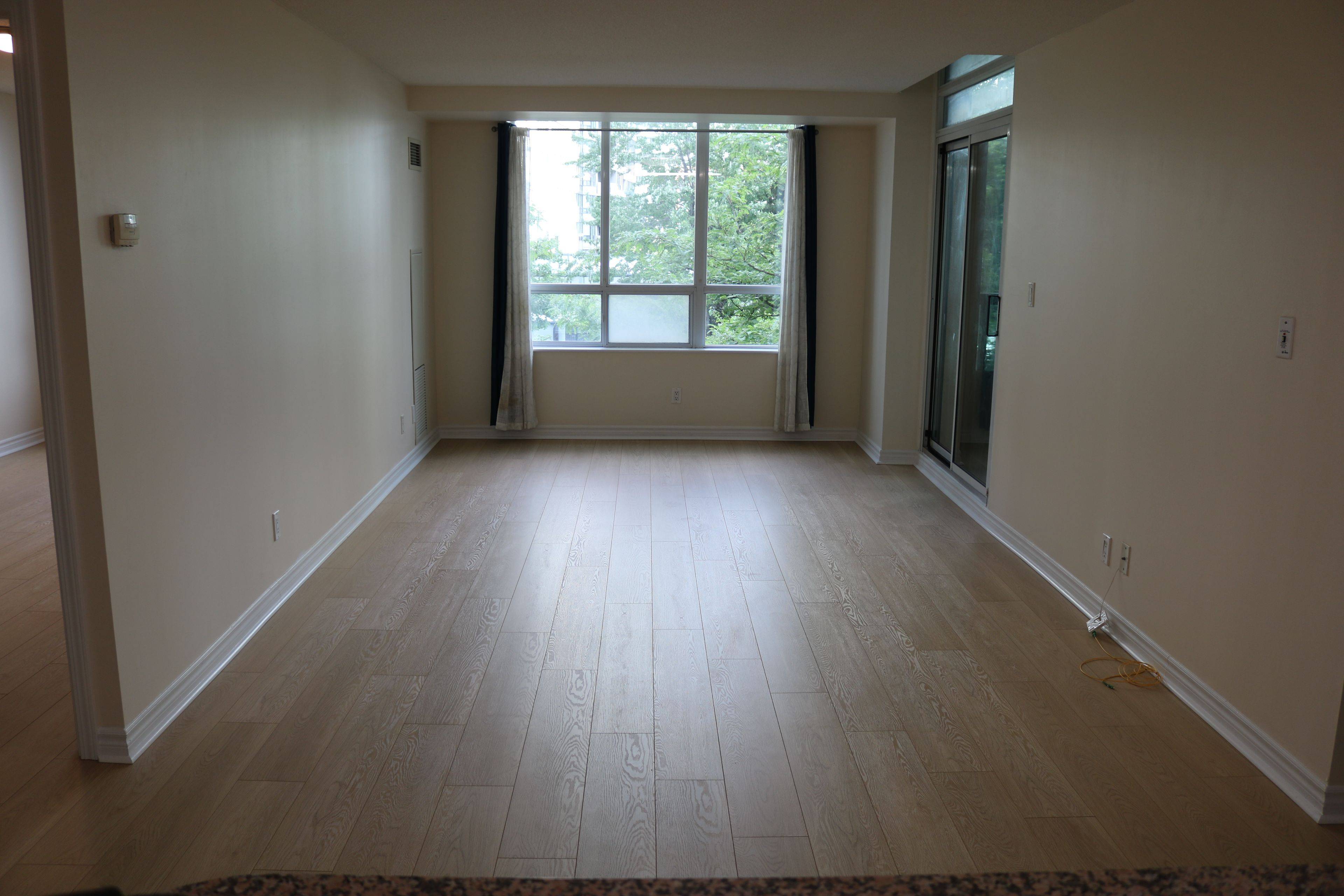 Mississauga, ON L5B 0C8,335 Rathburn RD W #208