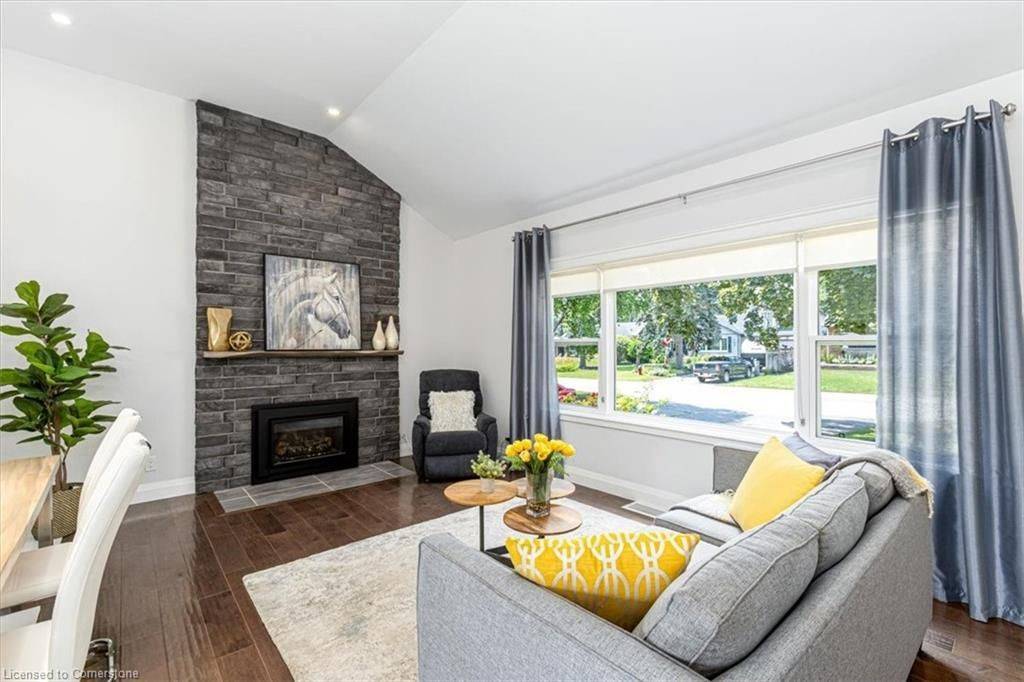 Burlington, ON L7T 3J1,965 KINGSWAY DR