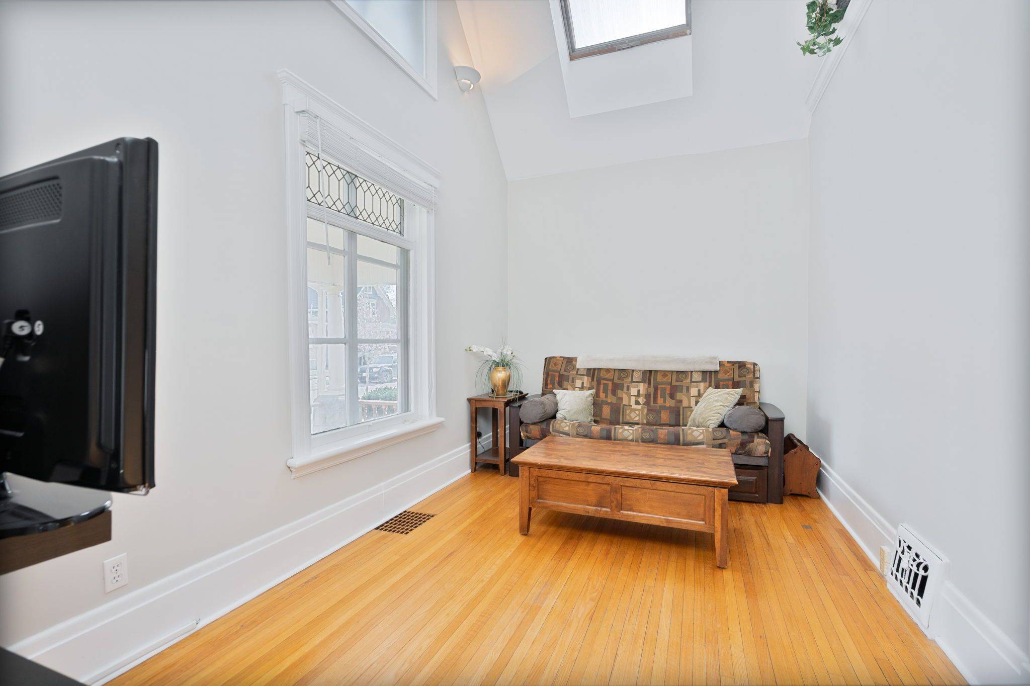 London East, ON N5W 2P2,60 Beattie AVE