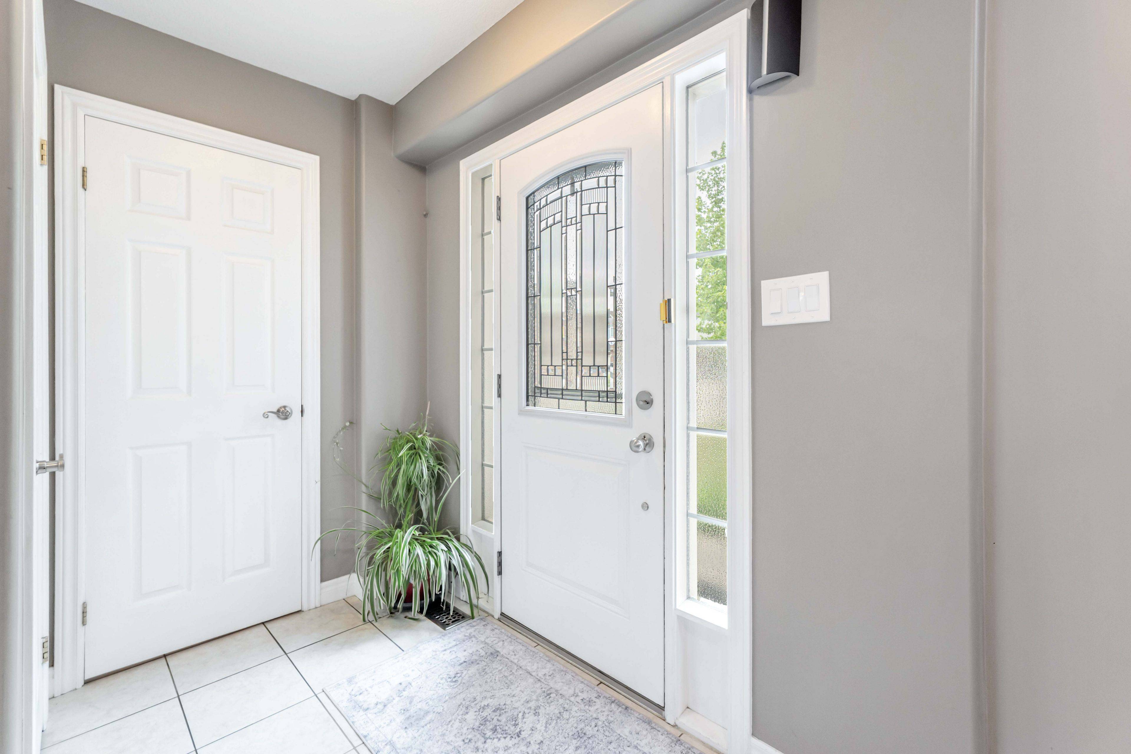 Hamilton, ON L9K 1N2,117 Thoroughbred BLVD