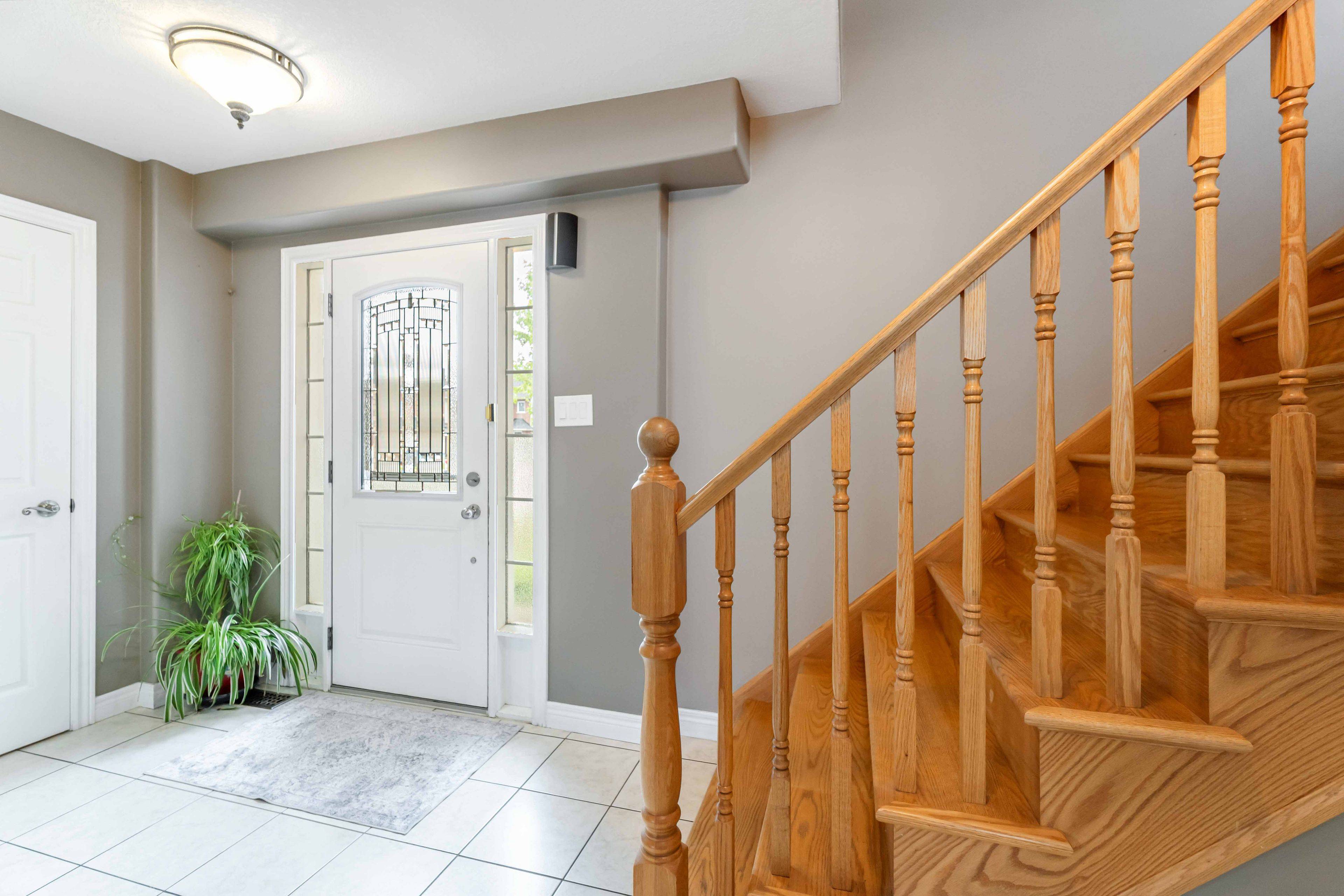 Hamilton, ON L9K 1N2,117 Thoroughbred BLVD
