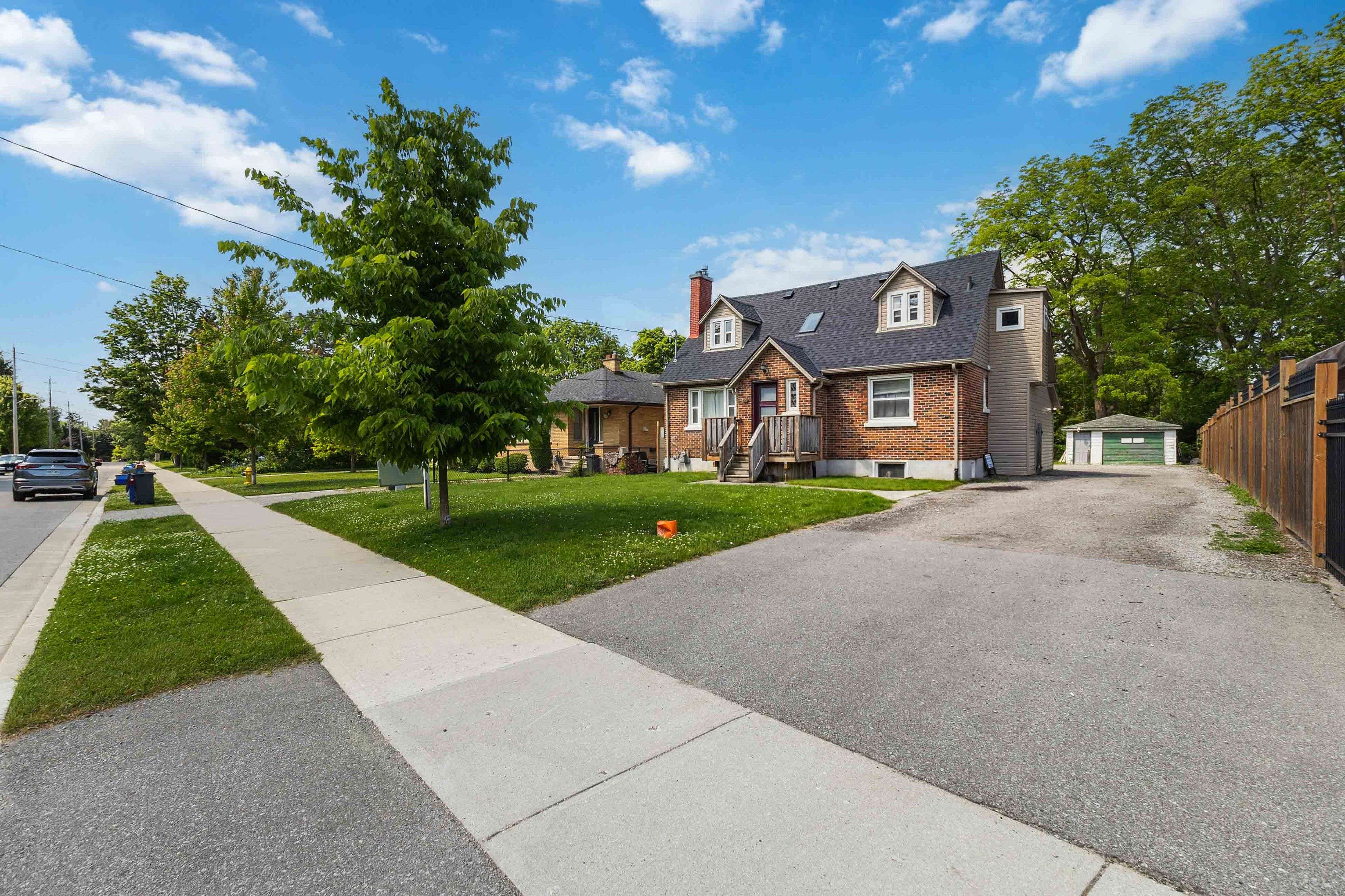 London North, ON N6H 2J2,88 Britannia AVE #UPPER