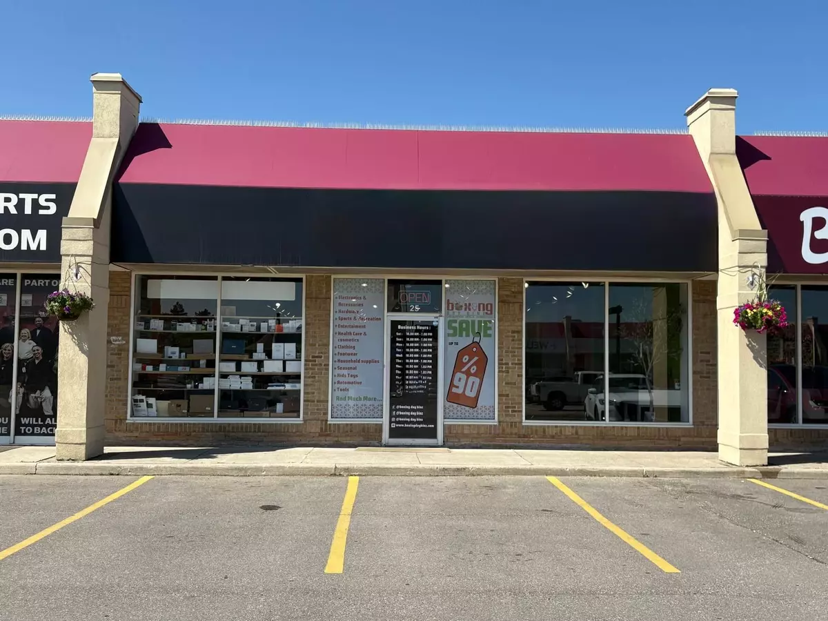Mississauga, ON L5K 2M6,2575 Dundas ST W #25