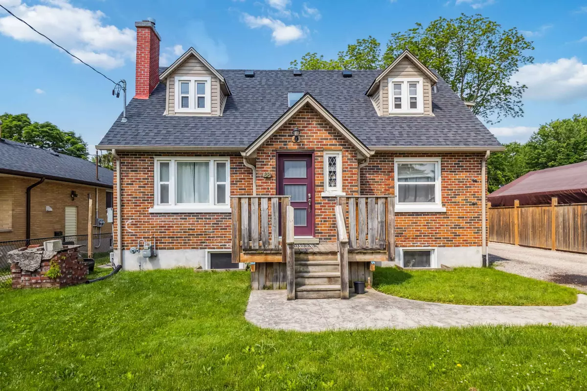 London North, ON N6H 2J2,88 Britannia AVE #UPPER