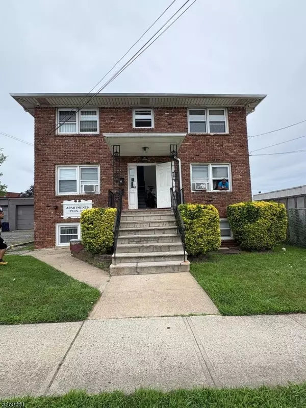 184 Meade St, Perth Amboy City, NJ 08861