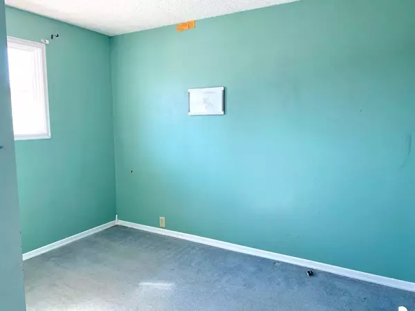 Fort Mcmurray, AB T9H 3T9,249 Hillcrest DR