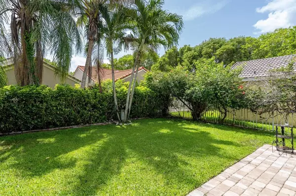 Weston, FL 33331,4319 Greenbriar Ln