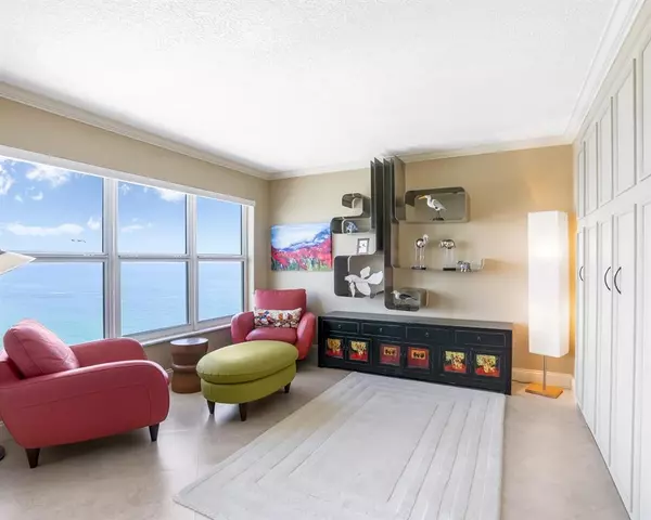 Fort Lauderdale, FL 33308,3500 Galt Ocean Dr #2216