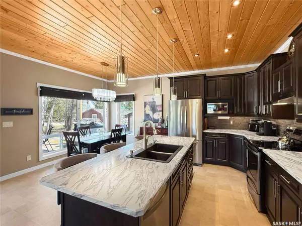 Candle Lake, SK S0J 3E0,3 White Poplar CRESCENT