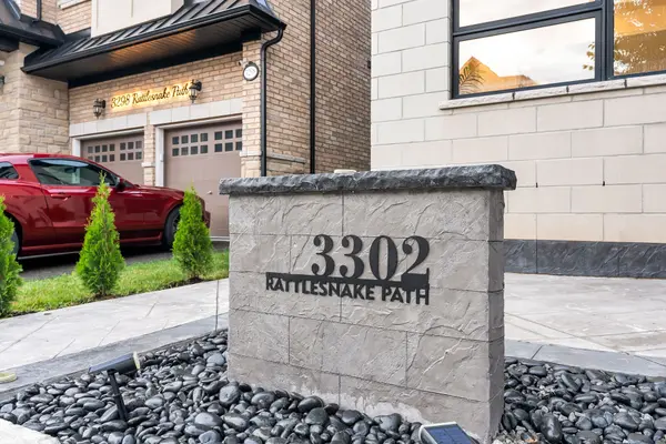 3302 Rattlesnake PATH, Oakville, ON L6M 5K4