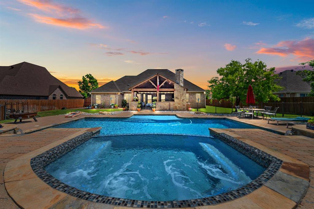 1308 Whisper Willows Drive,  Fort Worth,  TX 76052