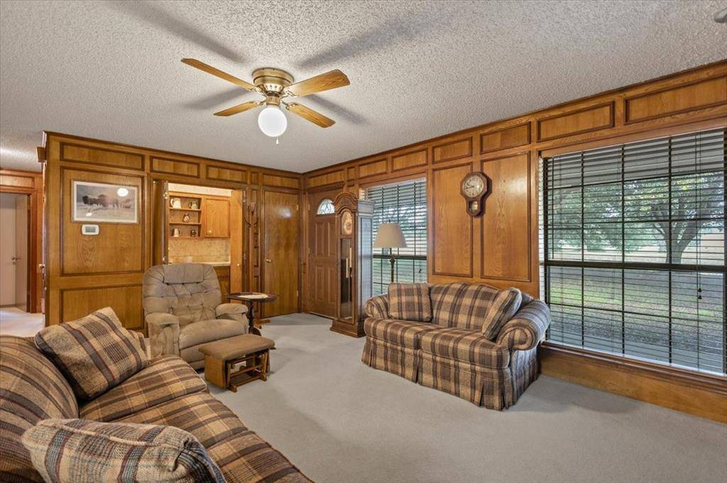 Kaufman, TX 75142,8991 County Road 156