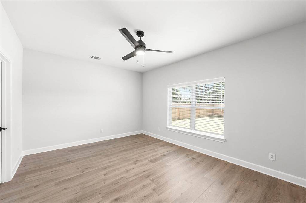 Hutchins, TX 75141,332 Live Oak Lane