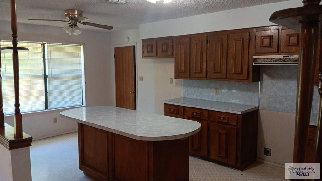Brownsville, TX 78520,967 QUAIL HOLLOW DR.