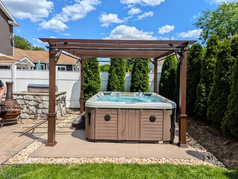 Nutley Twp., NJ 07110,39 Wilson St