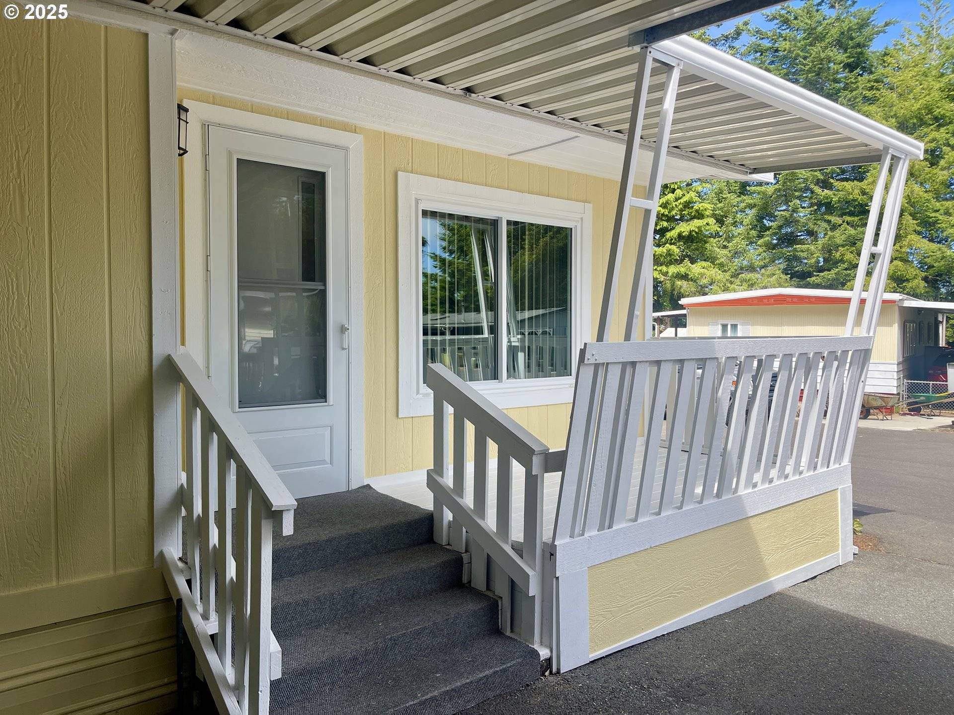 Coos Bay, OR 97420,630 SHOREPINES HTS