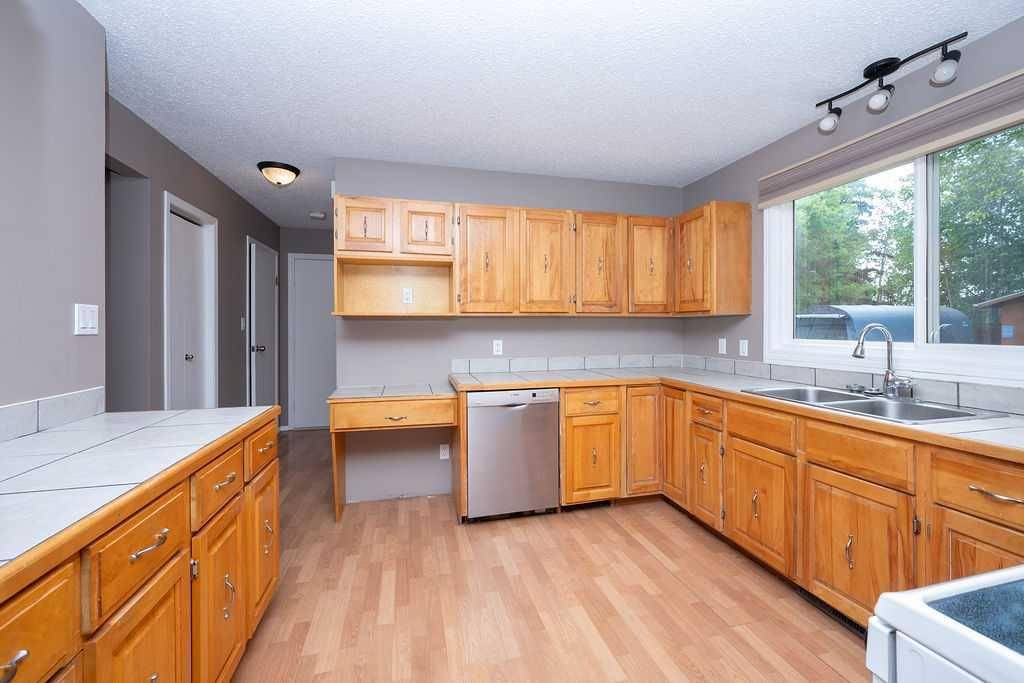 Athabasca, AB T9S 1J7,5300 43 AVE