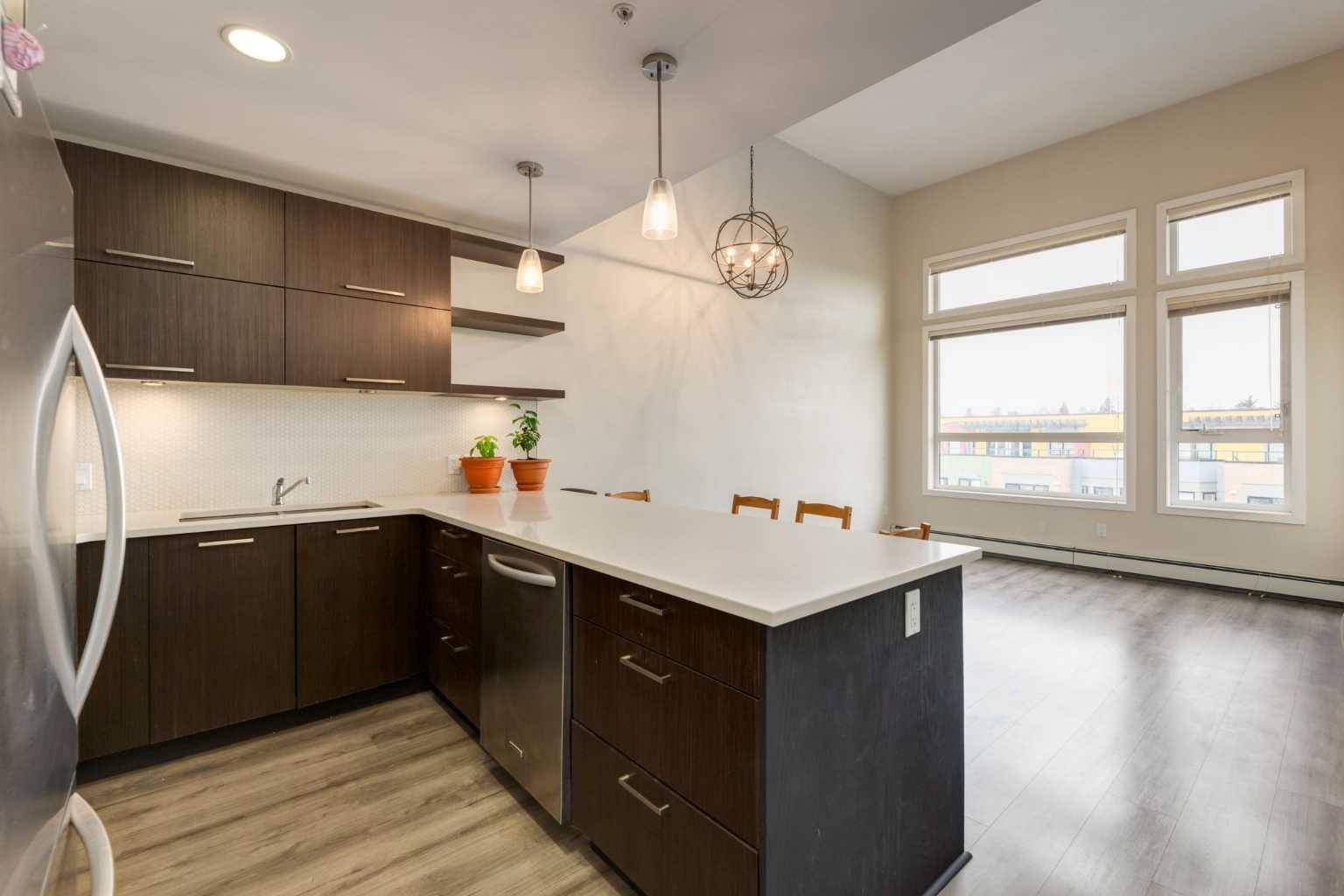 Calgary, AB T2E 3S7,707 4 ST Northeast #406