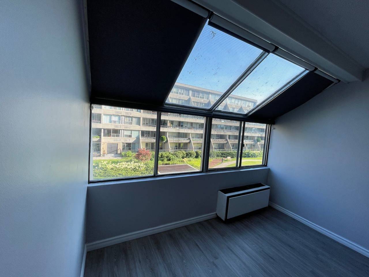 Oshawa, ON L1G 7C9,55 William ST E #401