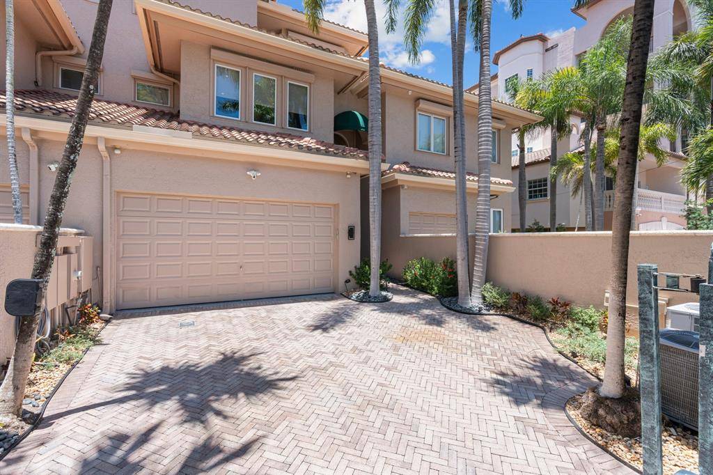 Fort Lauderdale, FL 33301,11 Hendricks Isle #11