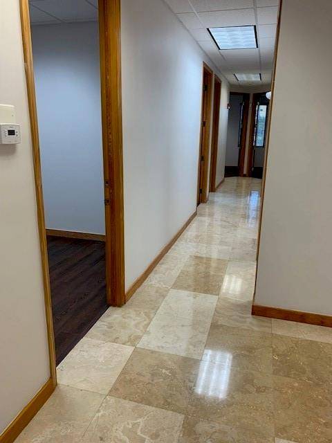 Weston, FL 33331,2731 Executive Park Dr #8