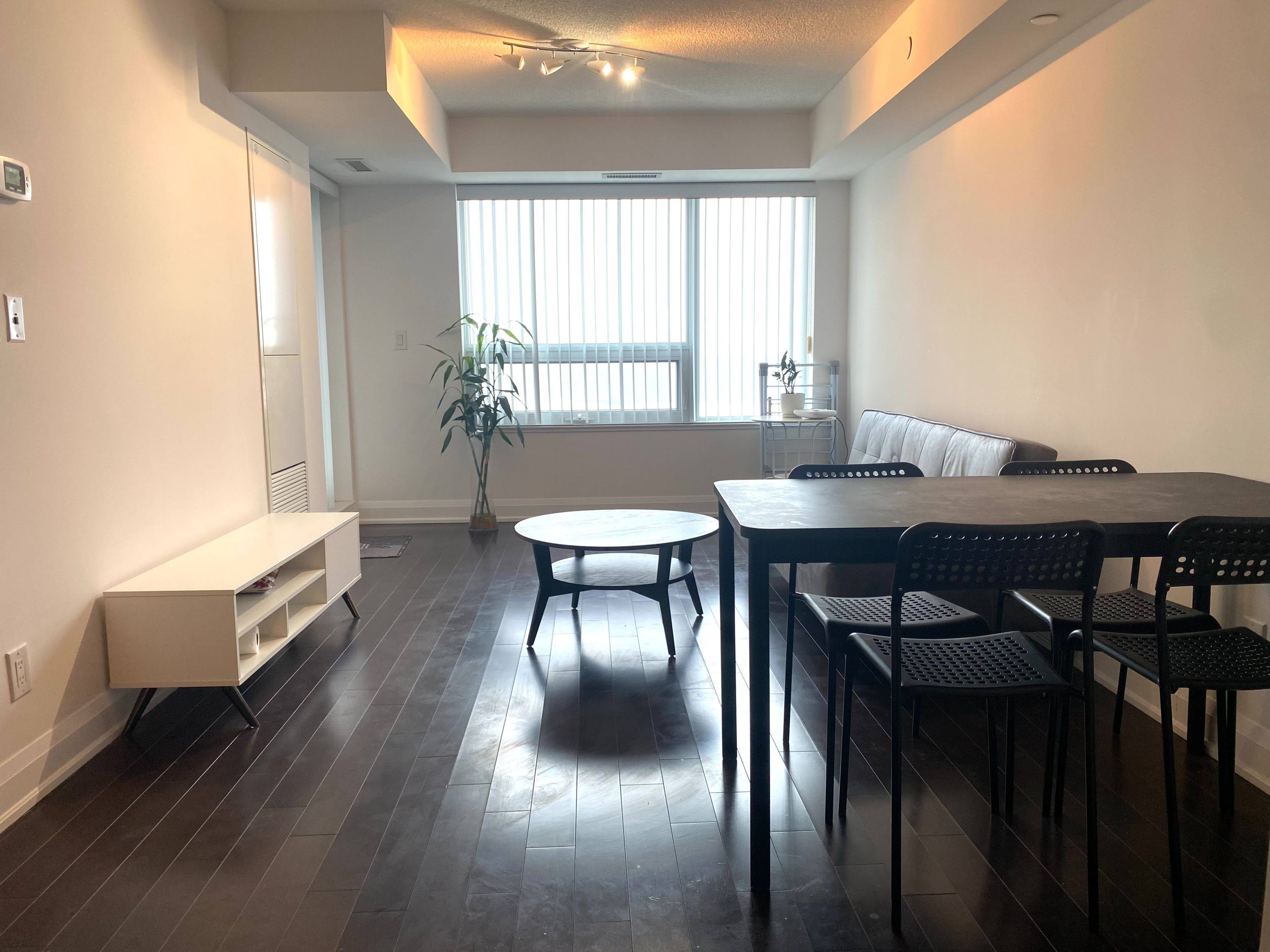 Markham, ON L3R 5C1,1 Uptown DR #1001