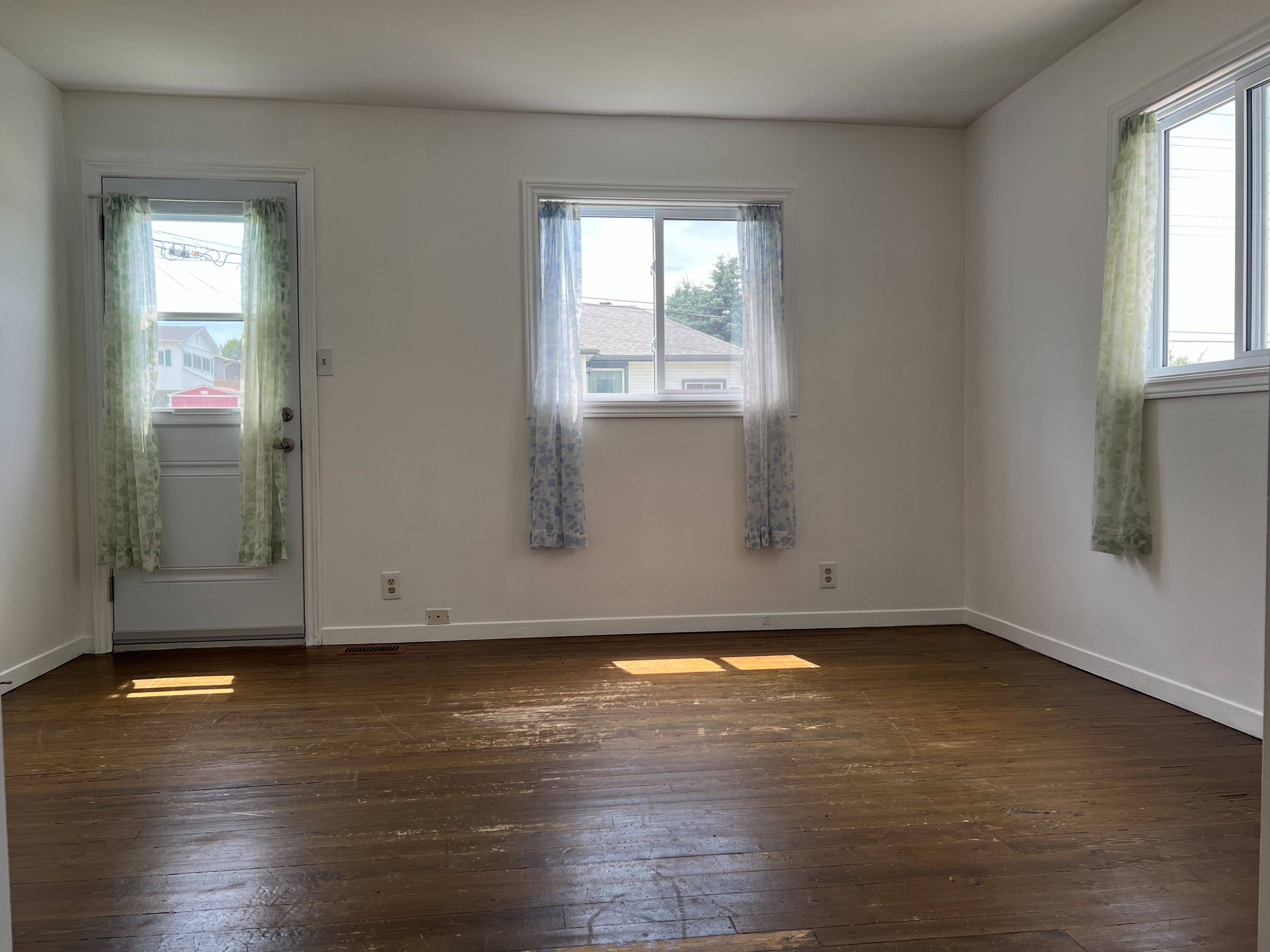 Penetanguishene, ON L9M 1L1,11 Edward ST
