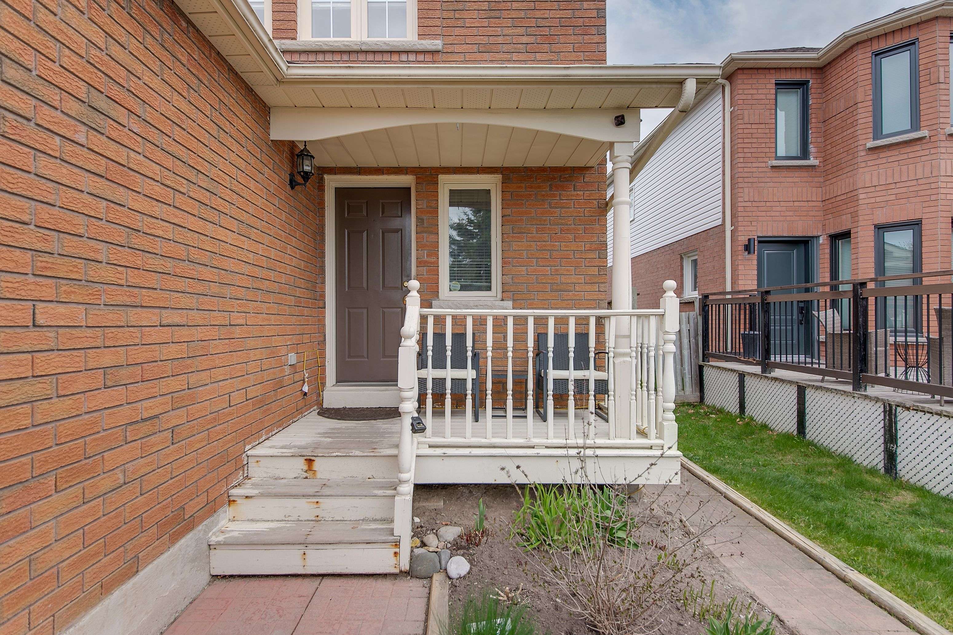 Barrie, ON L4N 7R9,107 Laidlaw DR