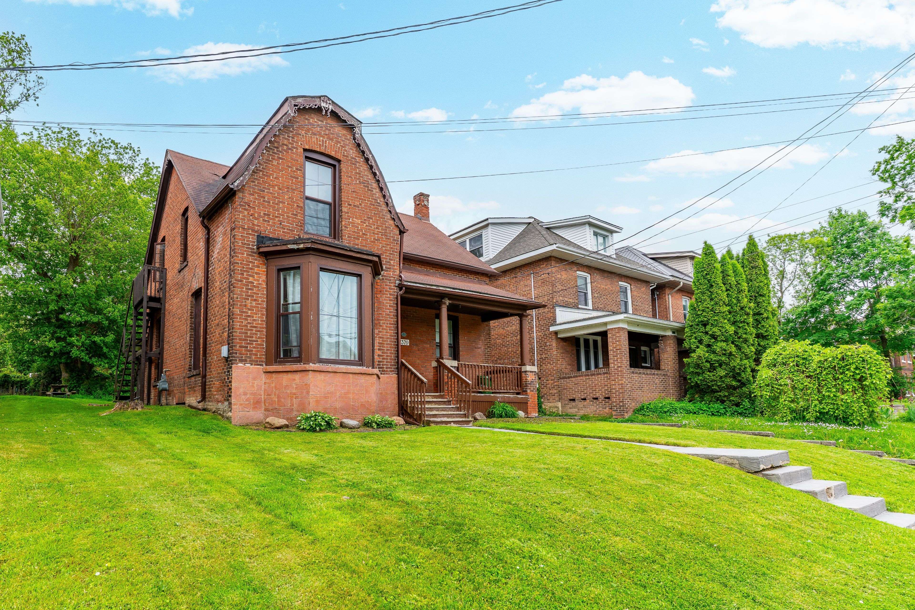 1379 3rd AVE E, Owen Sound, ON N4K 2L8