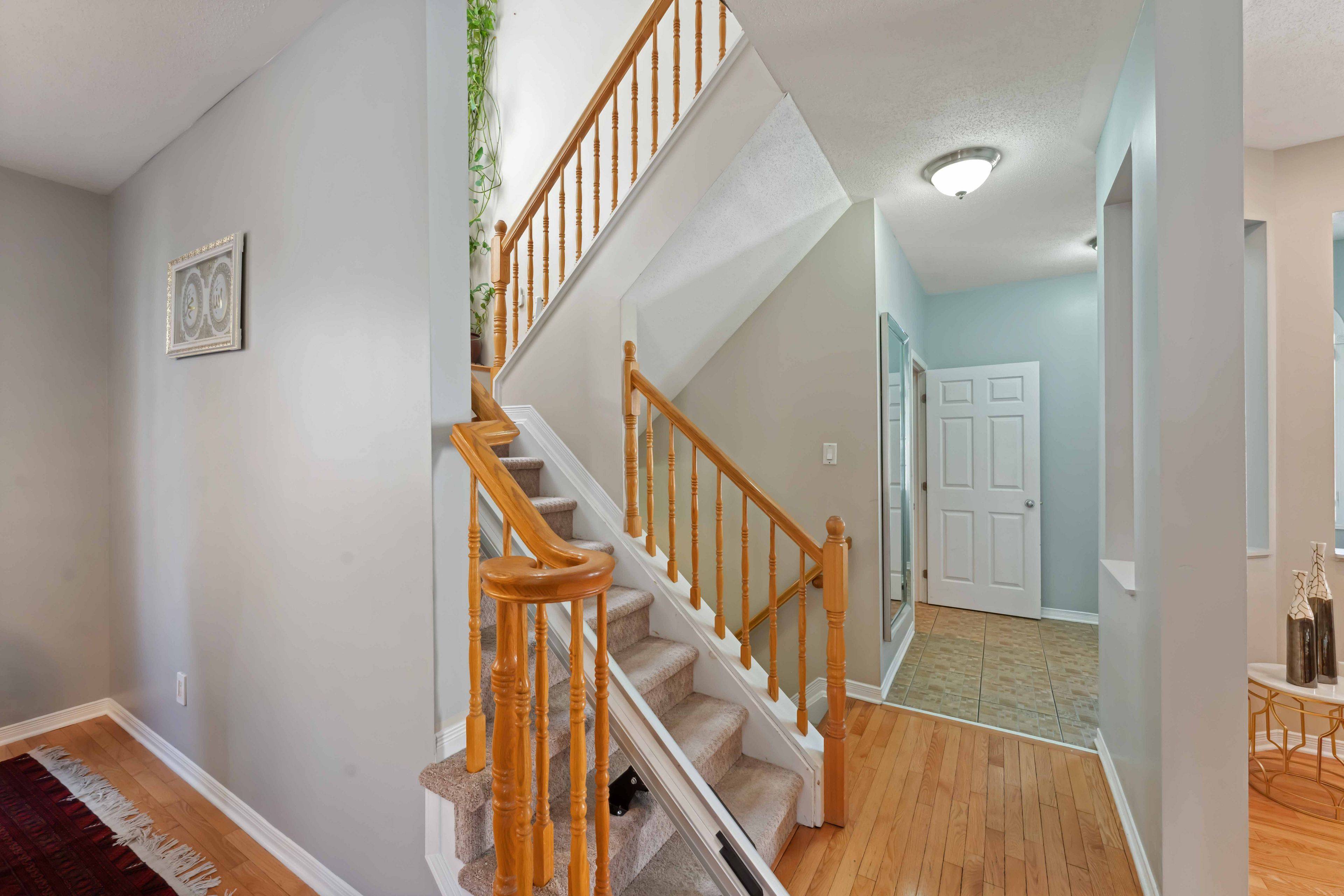 Orleans - Cumberland And Area, ON K4A 4T2,2421 Glandriel CRES