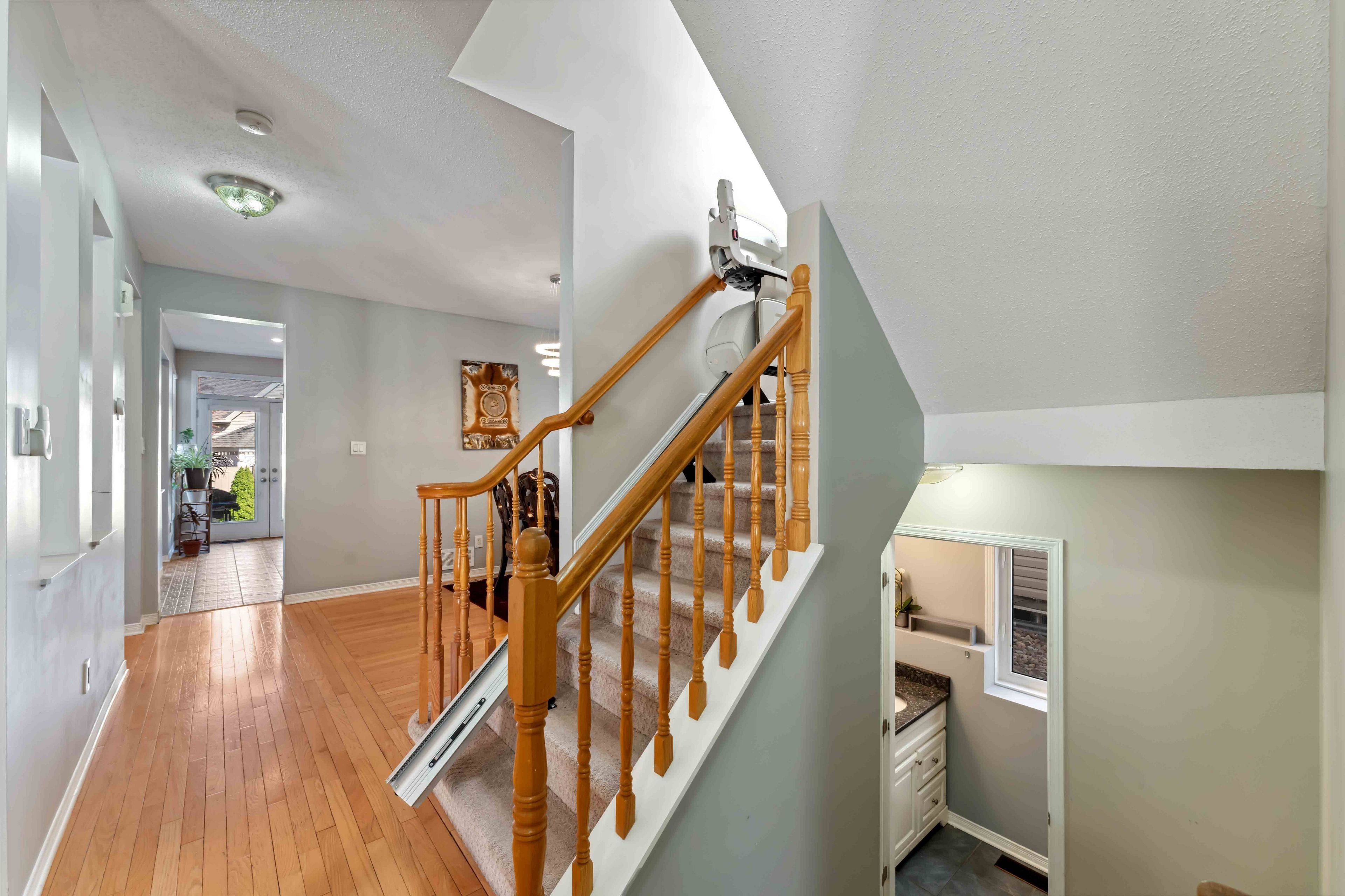 Orleans - Cumberland And Area, ON K4A 4T2,2421 Glandriel CRES