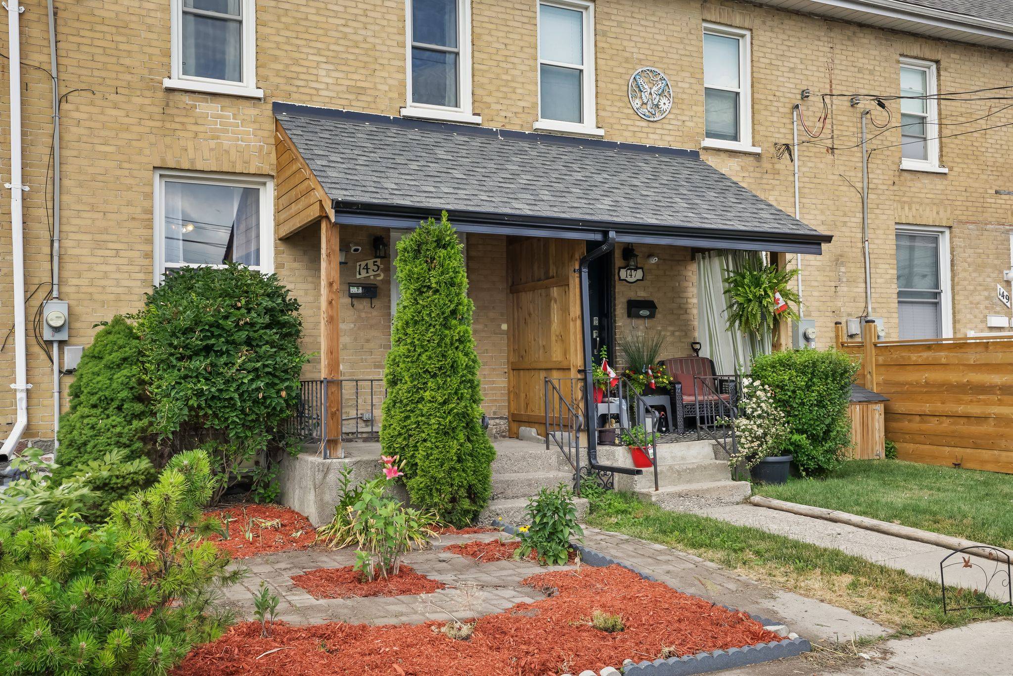 145 Stewart ST, Peterborough Central, ON K9J 3M3