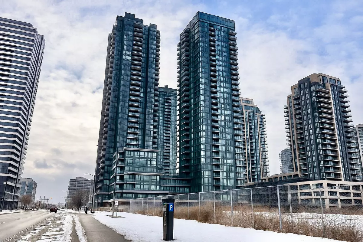 Mississauga, ON L5B 0G2,4099 Brickstone Mews #2707