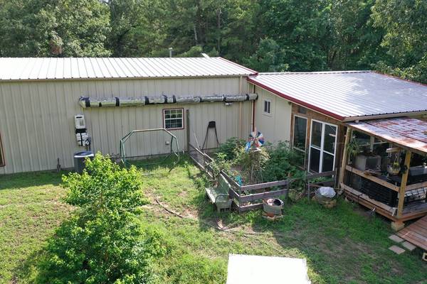 501 E An CR 3703, Palestine, TX 75801