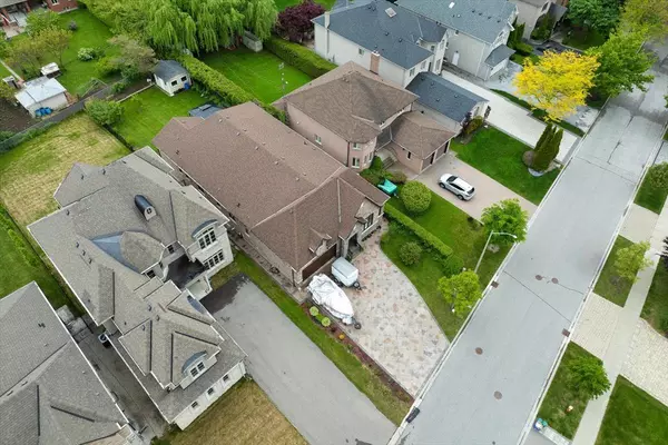 Richmond Hill, ON L4C 9Y3,115 Arten AVE