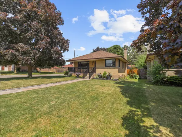 43 Rowanwood AVE, Brantford, ON N3S 7C1